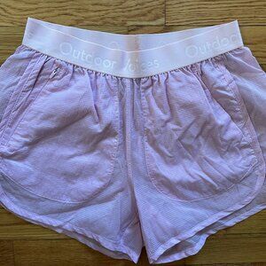 NWOT Outdoor Voices OV Pink BreakLite 4" Windbreaker Sport Shorts - Small, Pink